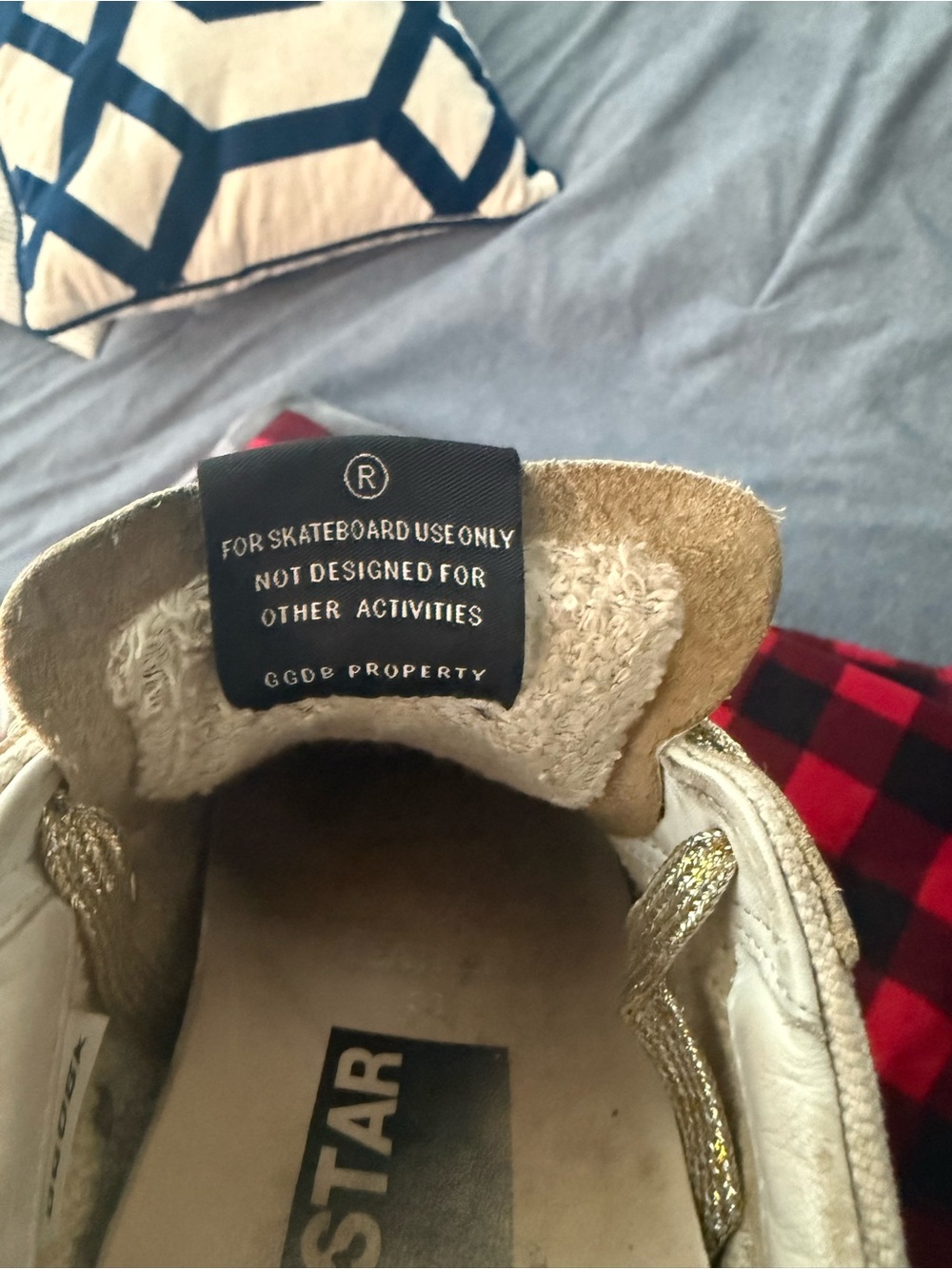Golden Goose Beige Canvas Sneakers with Gold Glitter Star and Green Heel - Picture 4 of 7